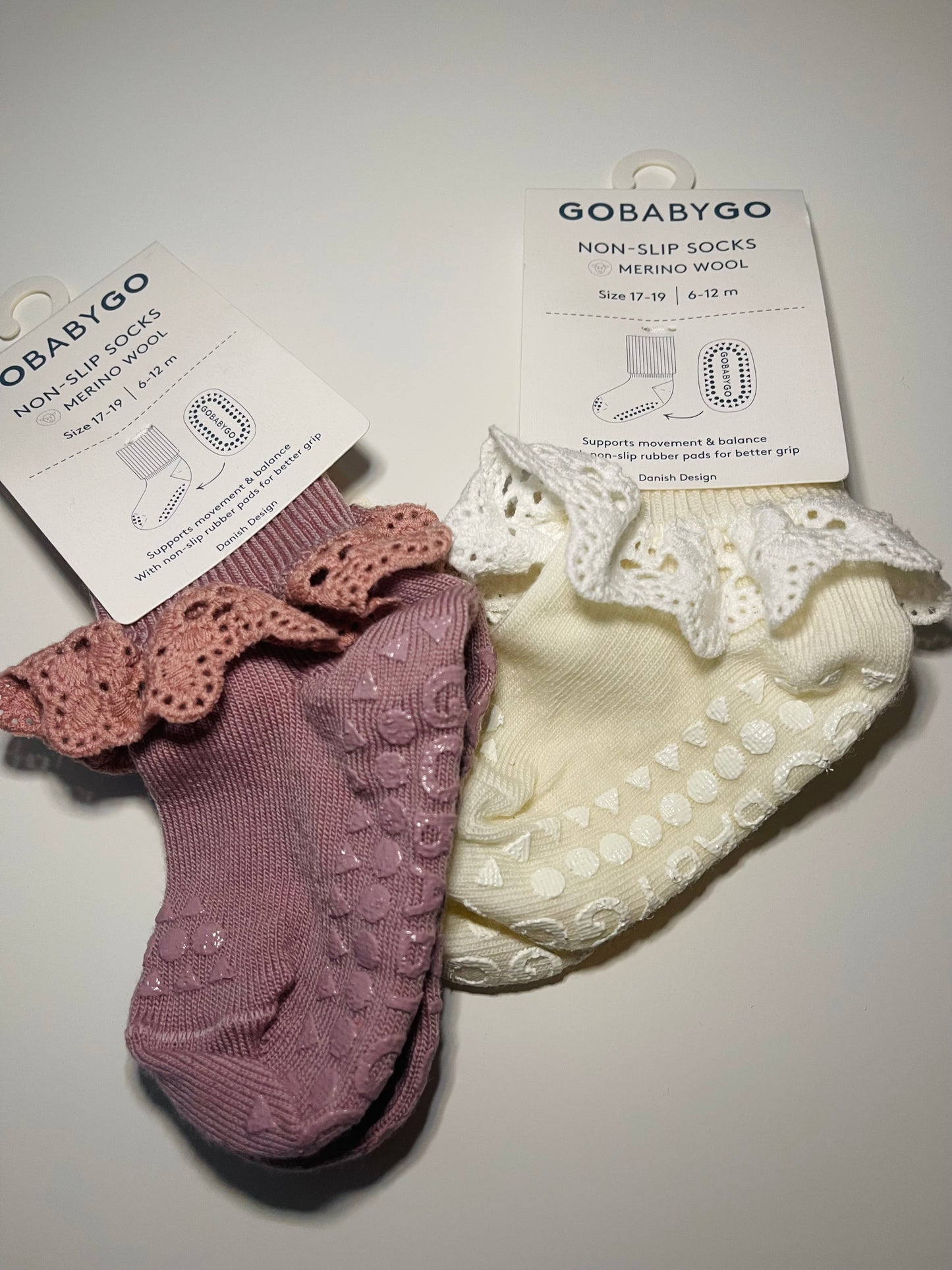 Non-Slip Socks Merino Wool w/lace